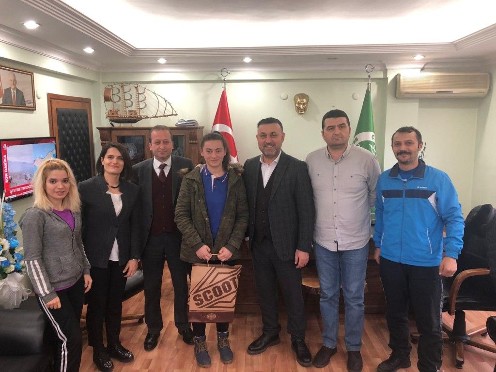 Şampiyonalarda Dereceye Giren Sporcular Belediye Başkanımızı Ziyaret Etti