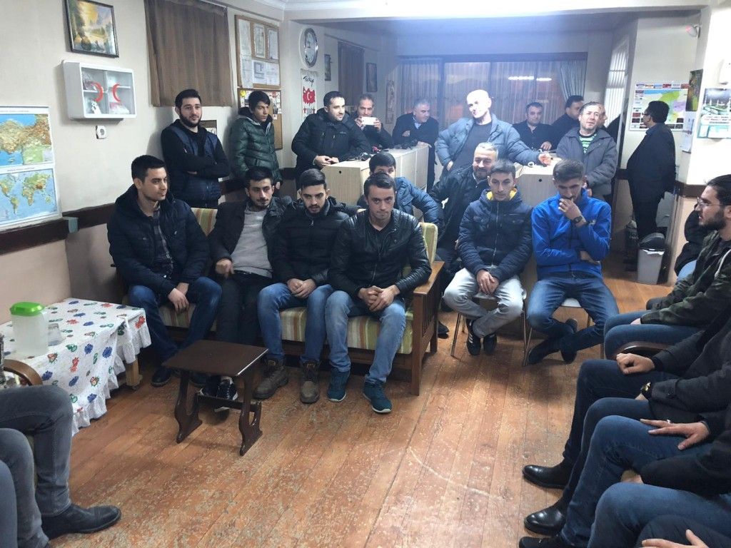 Belediye Başkanımız Gençlerle Bir araya Geldi