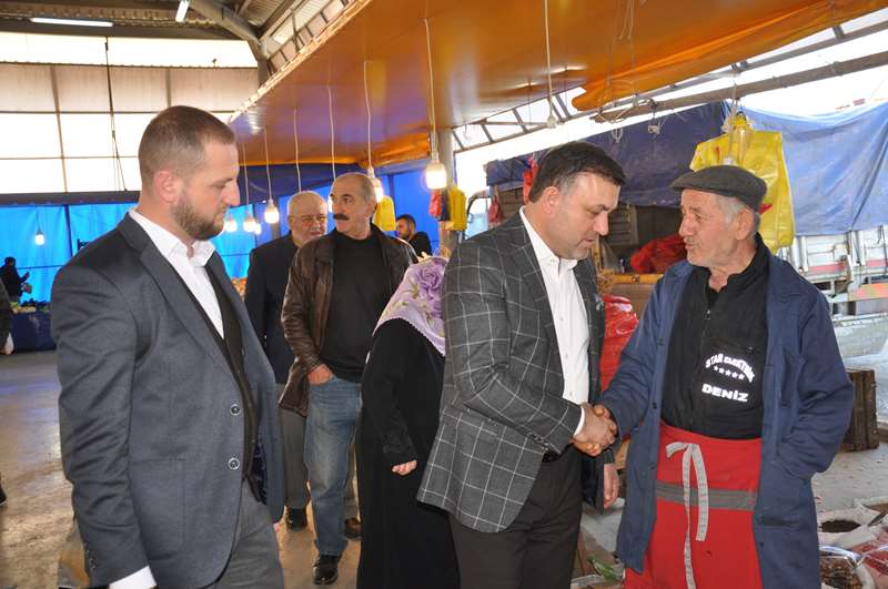 Belediye Başkanımız Pazar Esnafını Ziyaret Etti