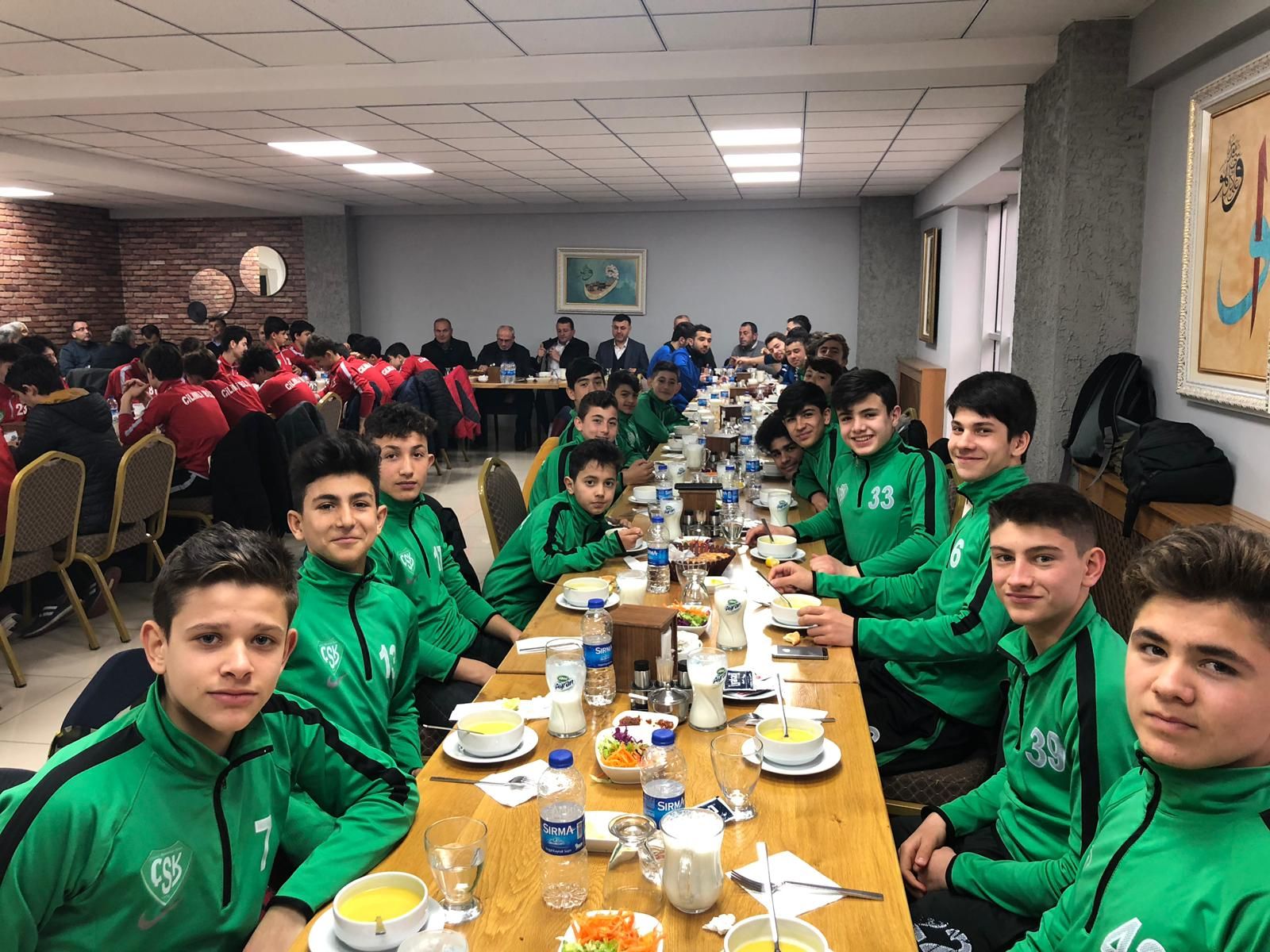 Belediye Başkanımız Futbolcularla Bir araya Geldi