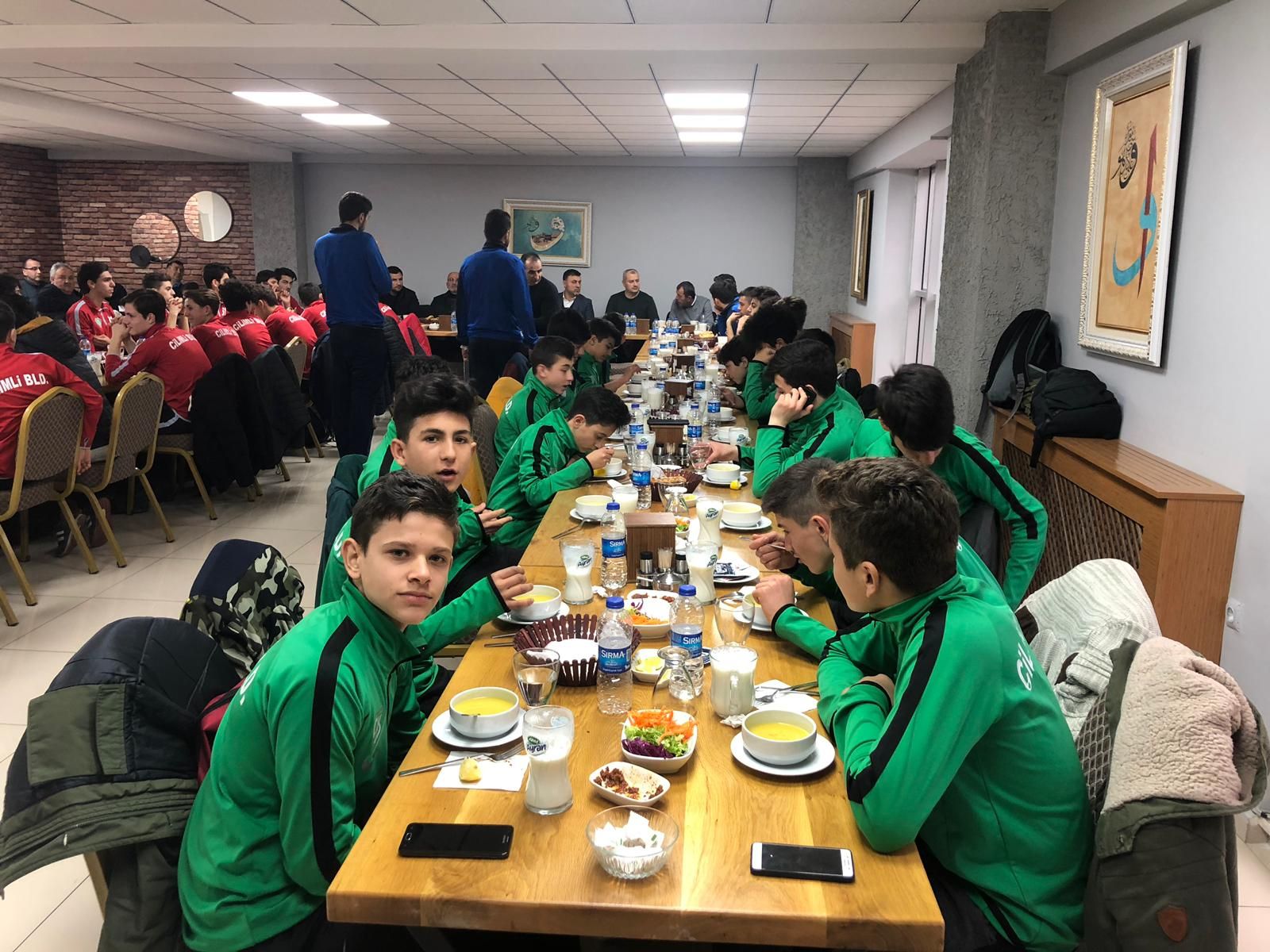 Belediye Başkanımız Futbolcularla Bir araya Geldi
