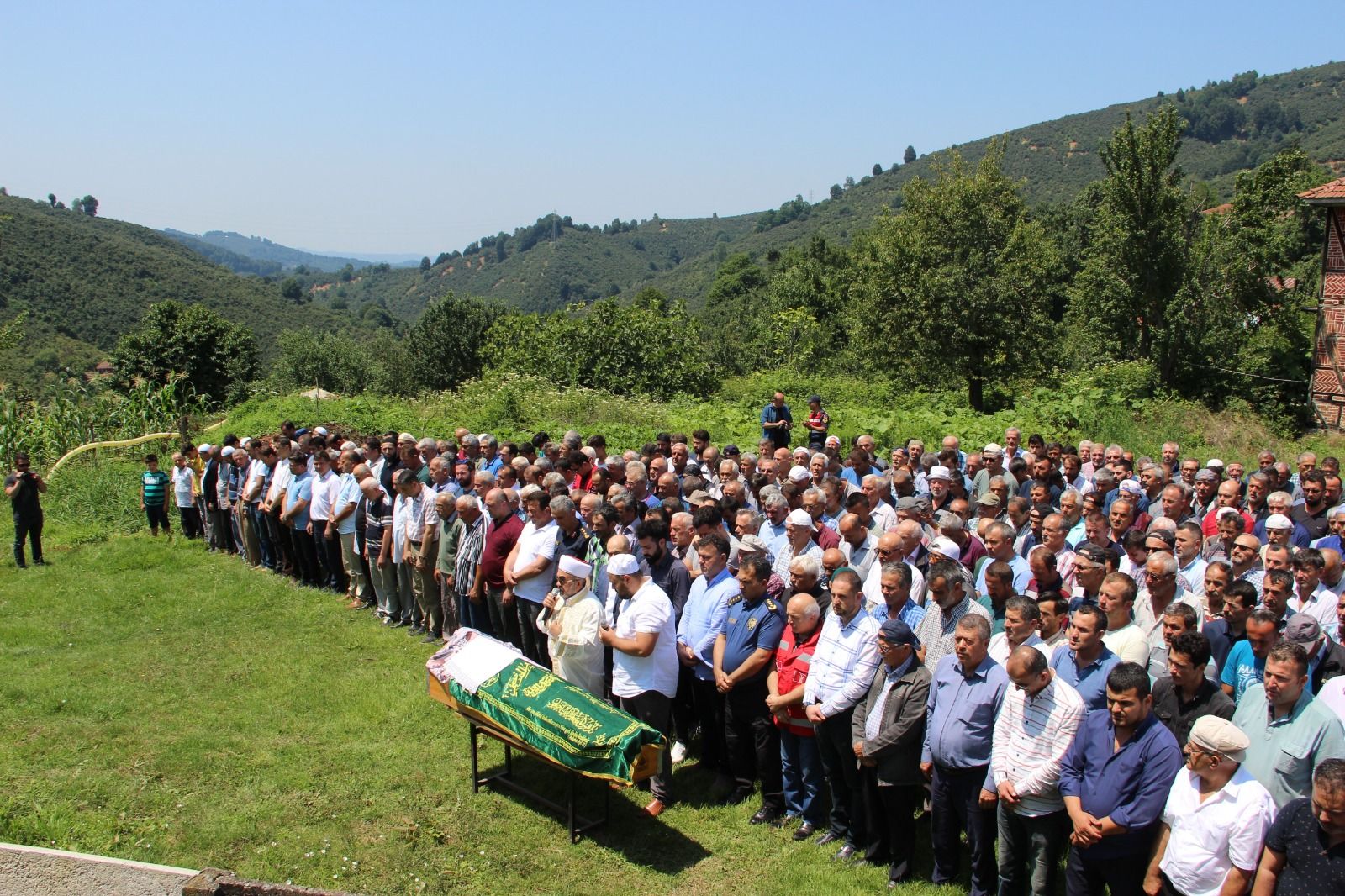 Başkan Yavuz Selde Hayatını Kaybeden Vatandaşımızın Cenaze Törenine Katıldı