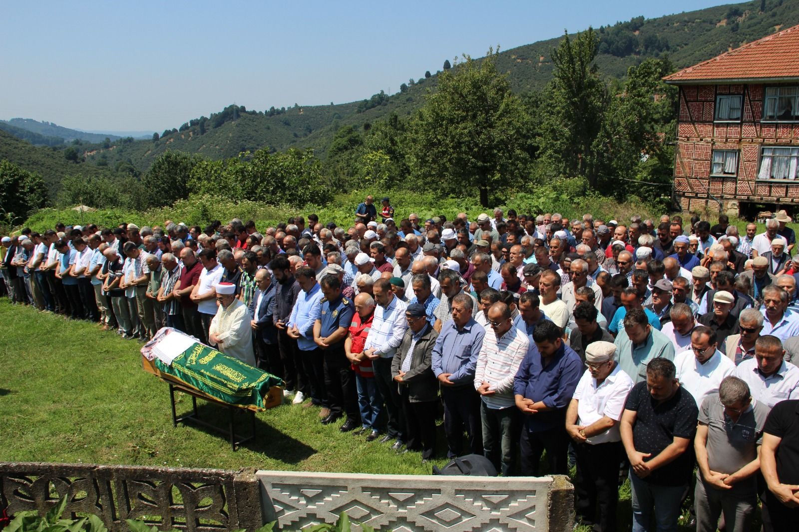 Başkan Yavuz Selde Hayatını Kaybeden Vatandaşımızın Cenaze Törenine Katıldı