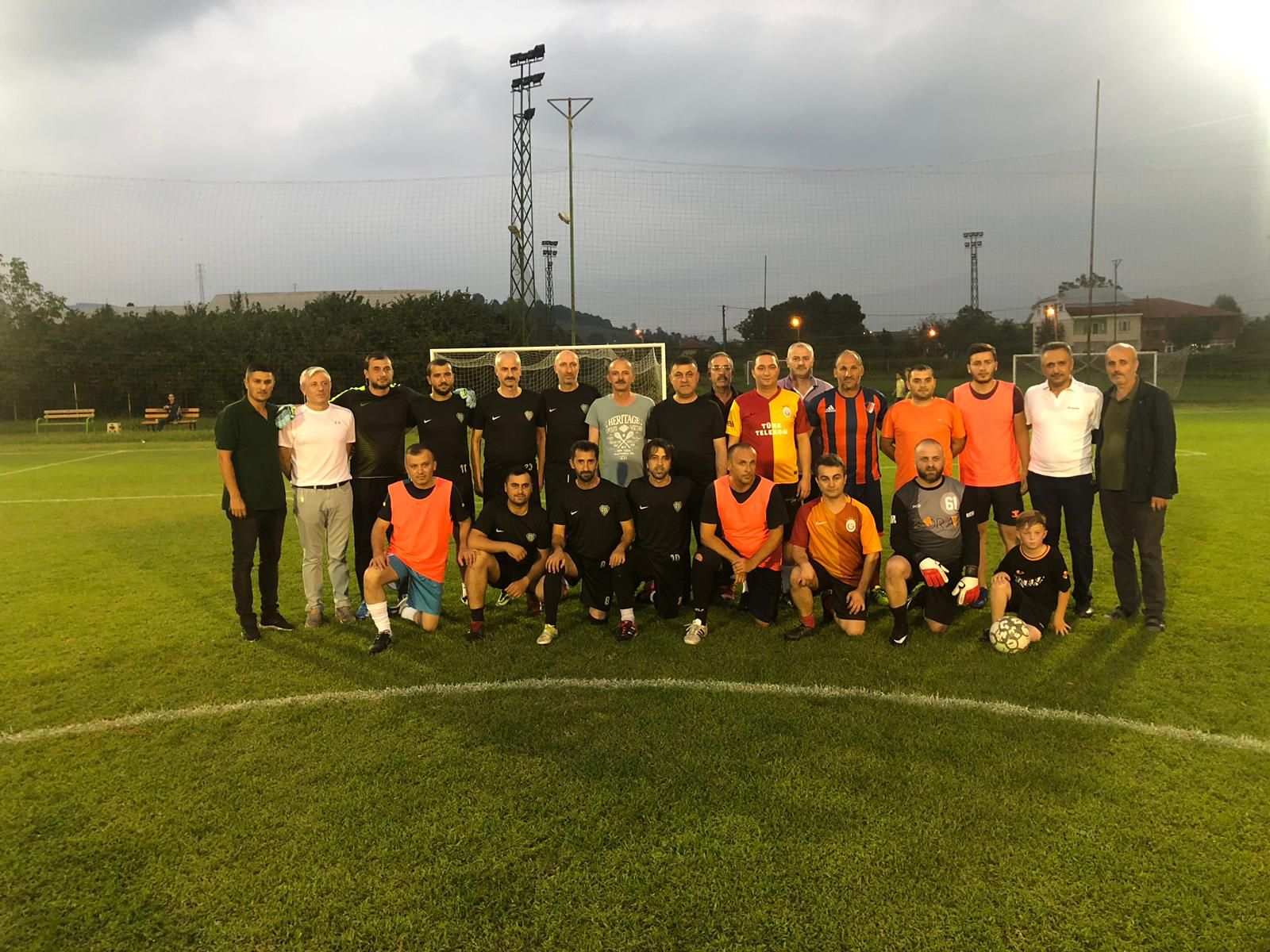 Başkan Yavuz, Futbol Turnuvasında Başlama Vuruşunu Gerçekleştirdi
