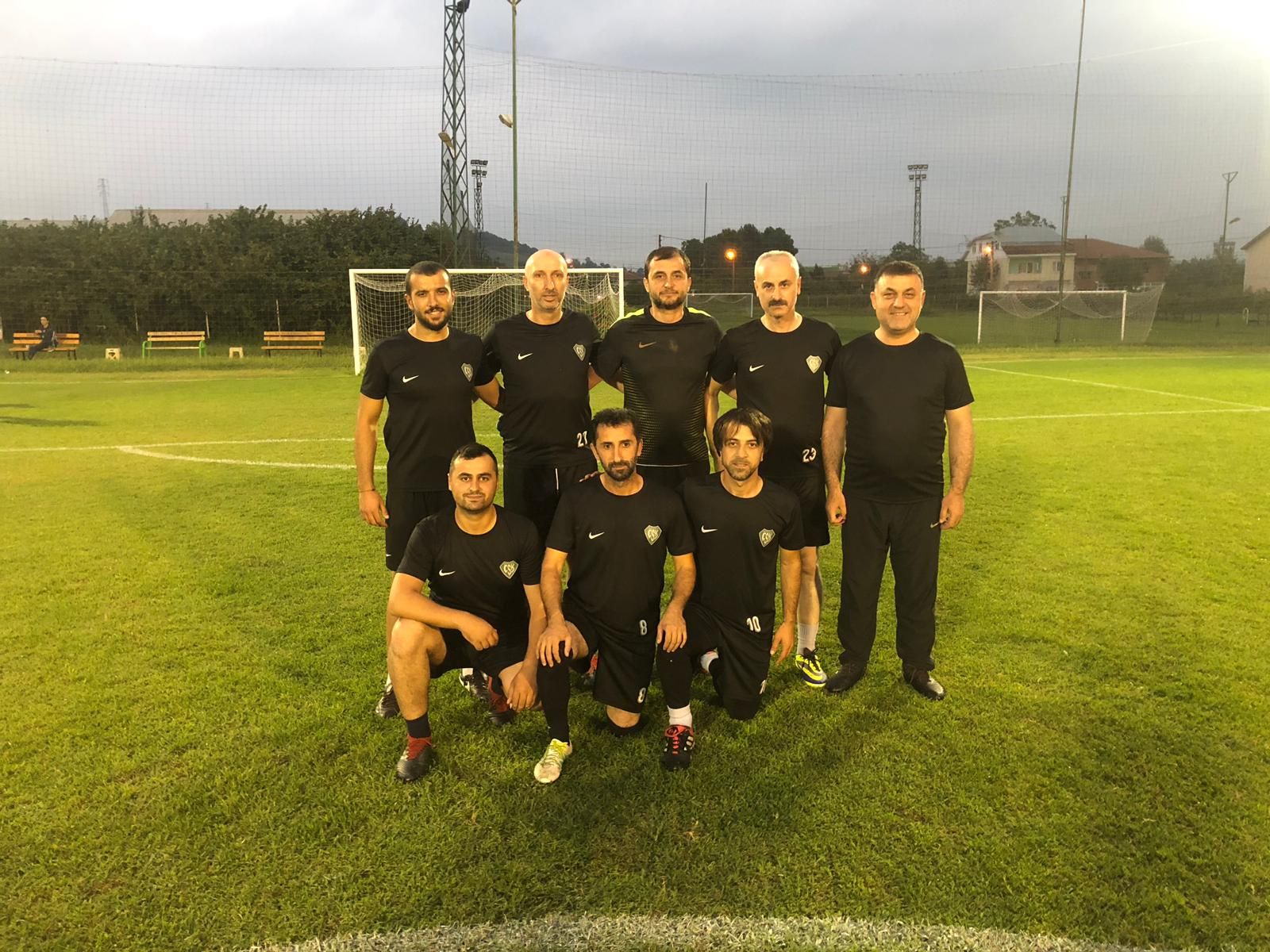 Başkan Yavuz, Futbol Turnuvasında Başlama Vuruşunu Gerçekleştirdi