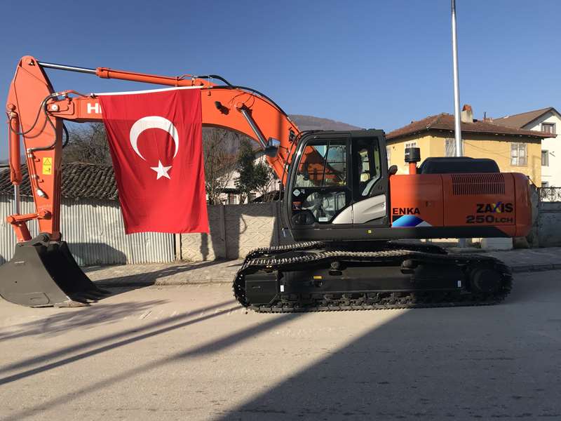 Yeni 25 Tonluk ve Mini Ekskavatörümüz İlçemize Hayırlı Olsun
