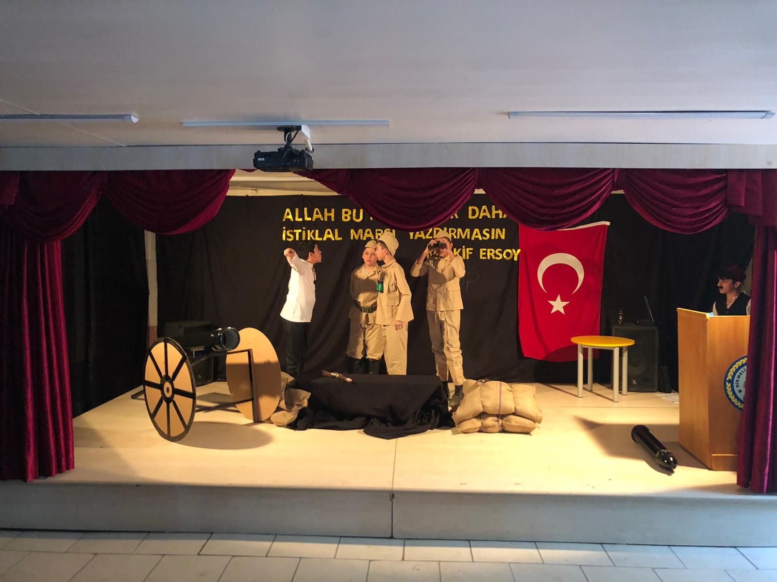 12 Mart İstiklal Marşı'nın Kabulü ve Mehmet Akif Ersoy'u Anma Programı Düzenlendi