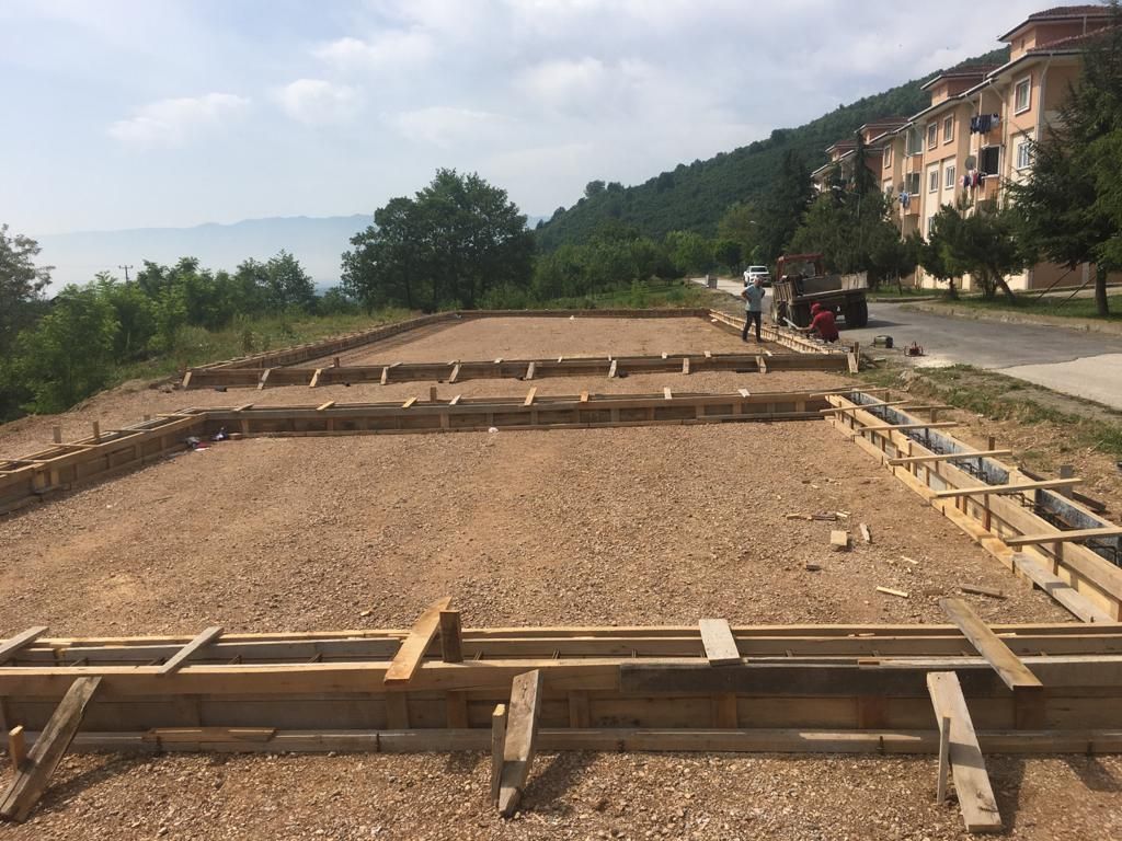 TOKİ KONUTLARINDA ÇOCUK PARKI ÇALIŞMALARI BAŞLADI