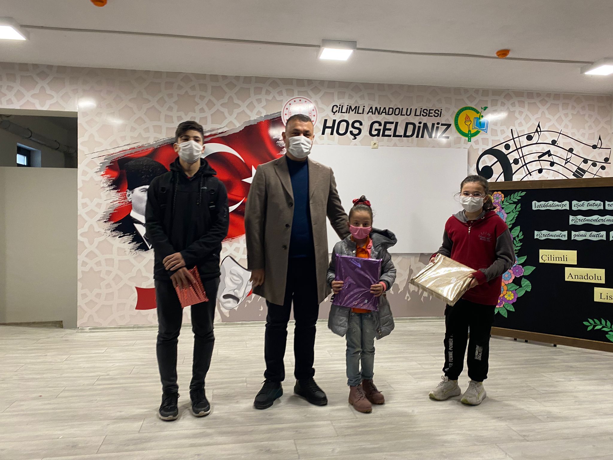 İlçemizde Öğretmenler Günü Kutlaması Gerçekleştirildi